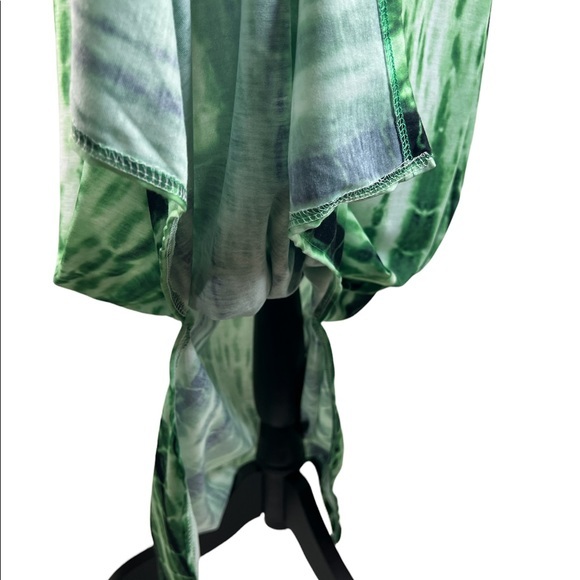 Green Tie-Dye V-Neck Maxi Dress - Picture 3 of 6